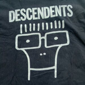 Descendants Band Graphic Tee 🤘🏽
